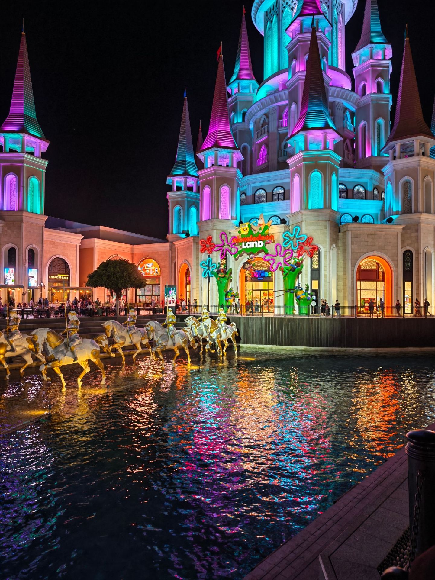 The Night Show at Land of Legends Shopping Avenue 🏰✨