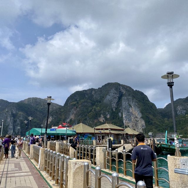 Ferry Terminal in Ko Phi Phi, Thailand🇹🇭