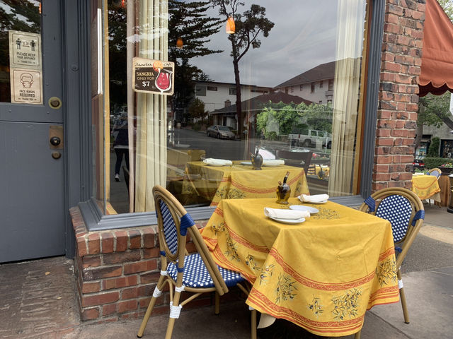 Carmel-by-the-Sea，a romantic getaway
