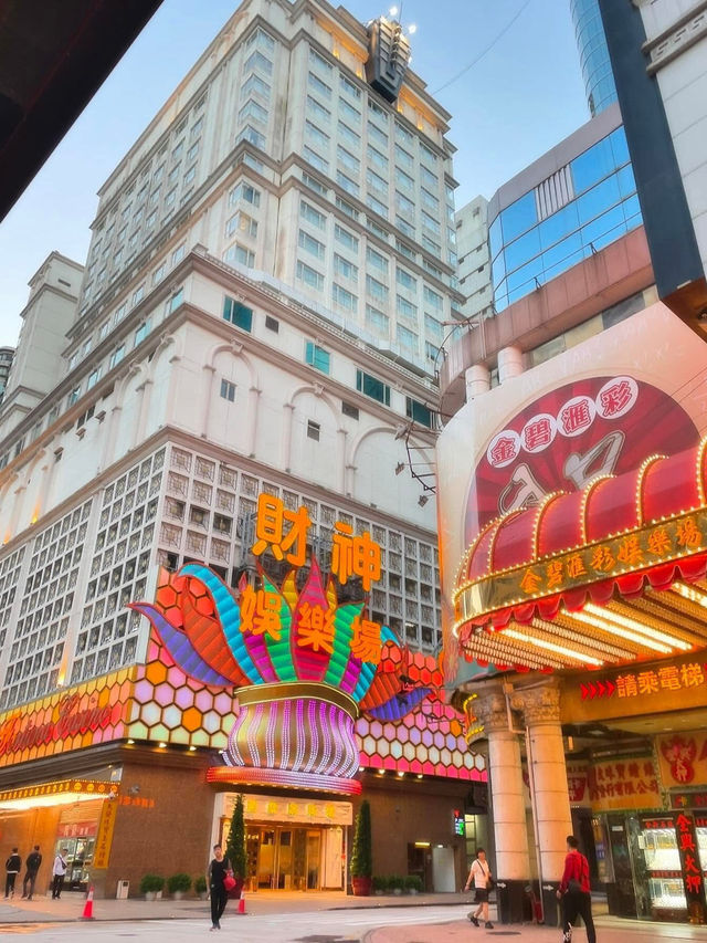 Vibrant Macau: Fusion of East and West