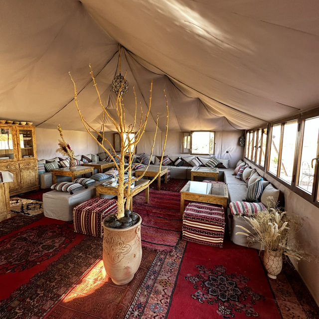 Discovering the Hidden Gems of Merzouga: A Gateway to the Sahara 🇲🇦 
