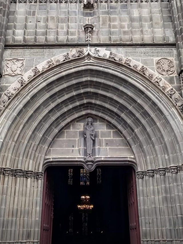 A beautiful cathedral 🇫🇷