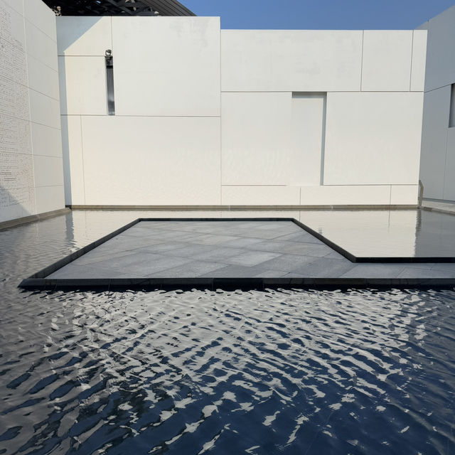 Being in absolute awe in the Louvre Abu Dhabi 