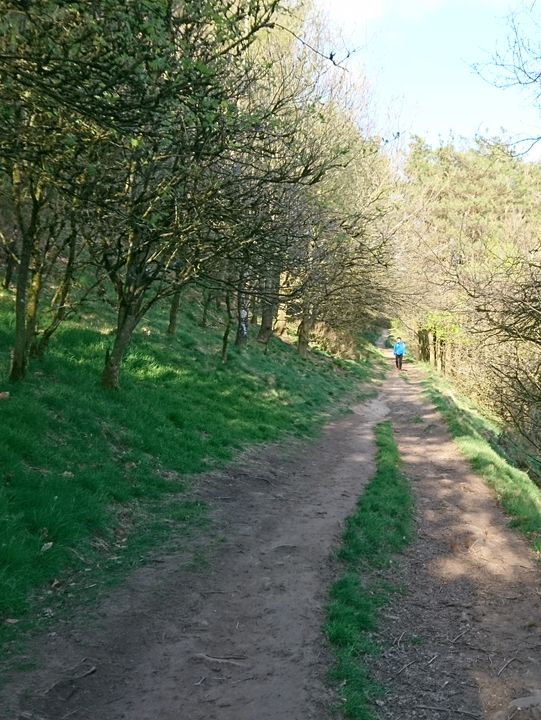 Peak District Adventure: Mam Tor, Lose Hill & a Pint in Castleton 🏞️🍺