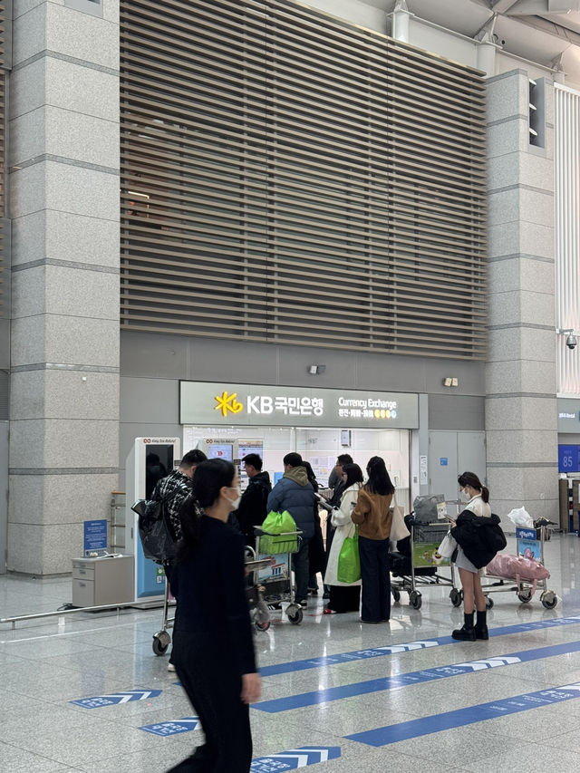 ✈️5번 출국장 앞