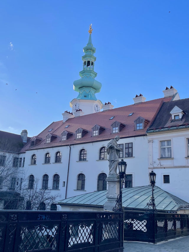 【スロバキア🇸🇰】ヨーロッパの知られざる穴場、ブラティスラバの歩き方🏰