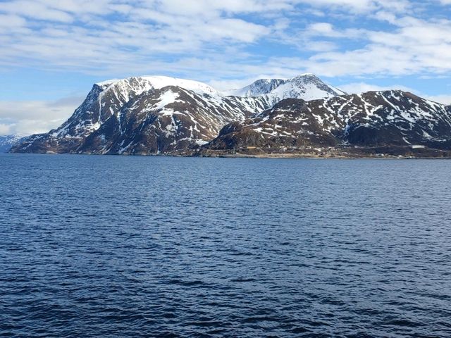 Best way to discover the Norvegian coastline