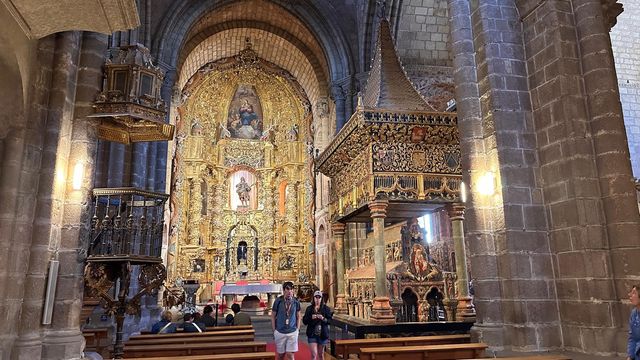 Two cities, one epic day: Ávila’s walls and Segovia’s fairy-tale charm 🏰🧱