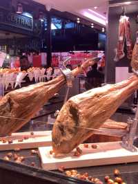 Bites, Beams, and Beauty: Falling for Barcelona