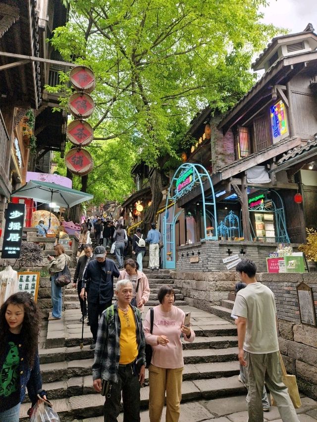 This place has to be on your Chongqing itinerary 🧧☕️