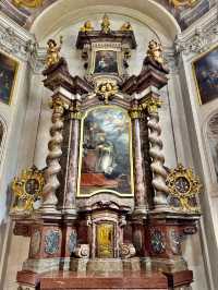 🌟  St. Vitus Cathedral, Prague