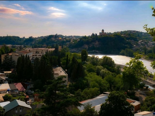✨Kutaisi: Ancient Capitals & Caves of Wonder 🏛️🕳️