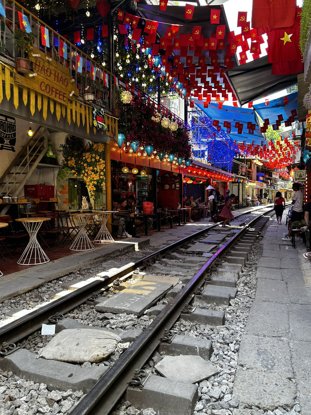 Hanoi train street 
