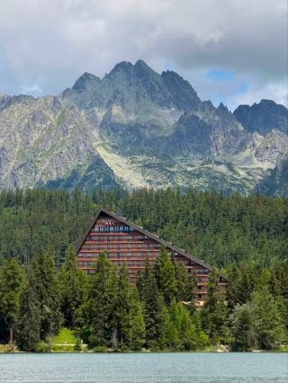 Hotel Patria：來自什​​特爾布斯凱普萊索的阿爾卑斯地標🌲🏔️