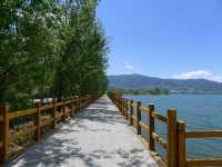 山湖之間的景觀長廊——邛海棧道