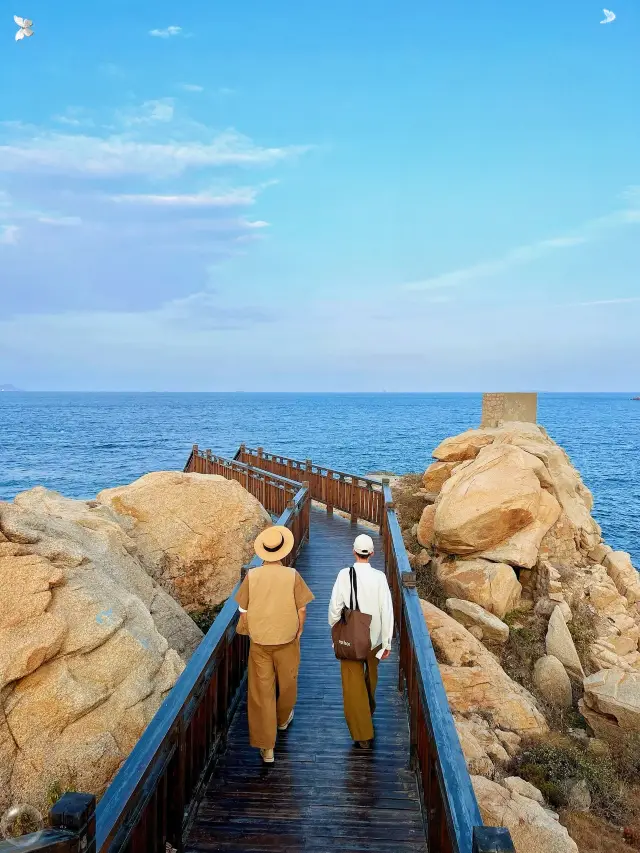 Fujian's least known seaside town, a holiday rush