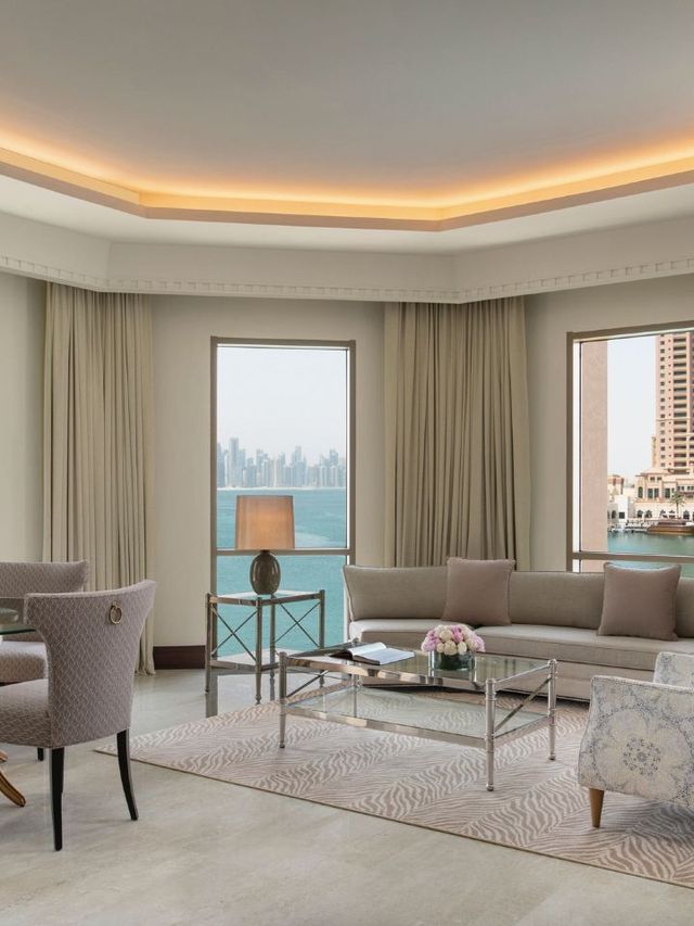 🌟 Doha's Deluxe Escape: St. Regis Marsa Arabia 🏝️