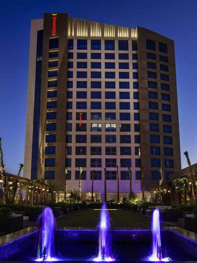 🌟 Riyadh's Luxe Sleeps: Mövenpick's Marvelous Stay 🌟
