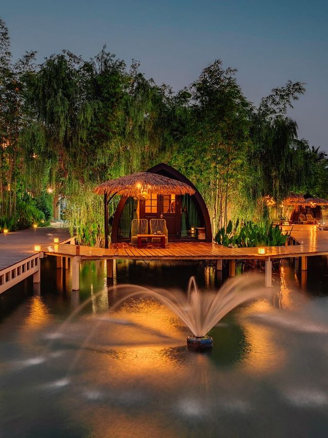 🌴 Escape to Ratchaburi's Khum Damnoen Resort 🏖️