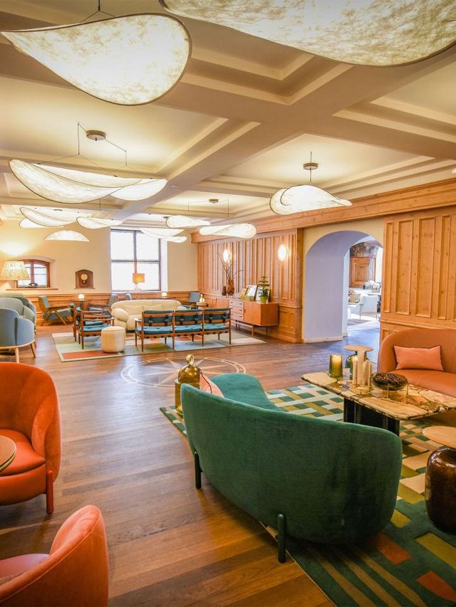 🏔️✨ Davos Delights: Top Hotel Picks! 🛎️🇨🇭