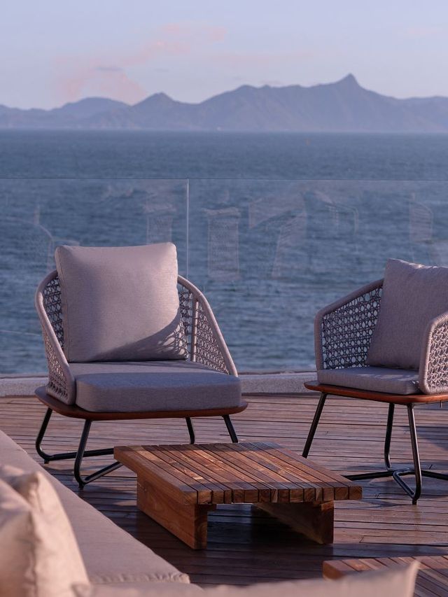 🌊 Shenzhen's Seaside Serenity: Top Hotel Picks 🏨✨