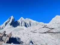 人生總要來一次的玉龍雪山，勇敢一點，我們不會再比今天更年輕。