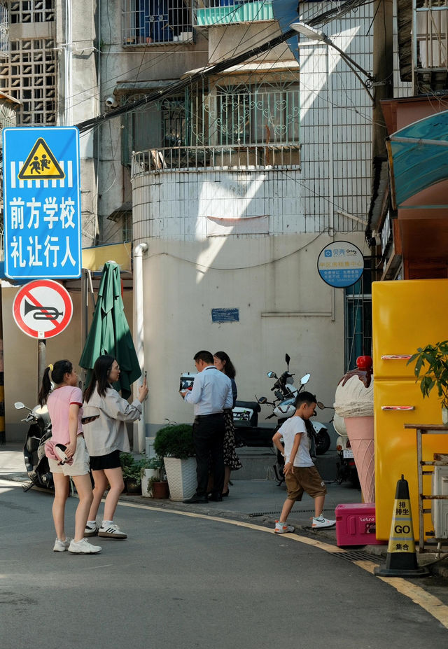 貴陽 citywalk｜忠烈街→文筆街→電台街。