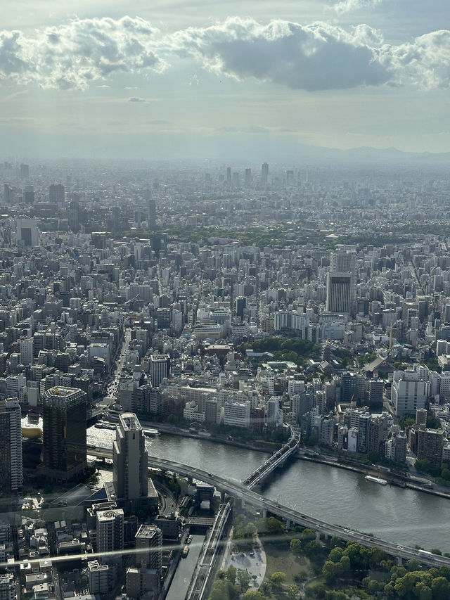 Tokyo’s Newest Icon, the Stunning Tokyo Skytree 