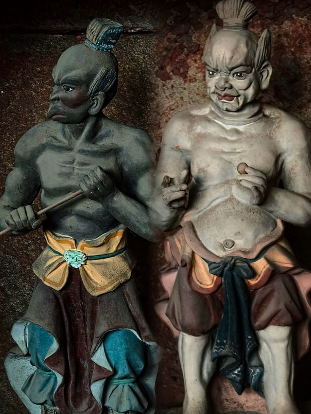 戒台寺113尊戒神，一張老照片背後的故事 戒台寺的標誌-戒台平面呈正方形，共有三層，在每層須彌座。