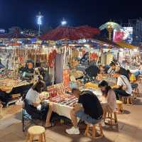 星光夜市｜夜幕降臨“璀璨星光”时，徬佛全世界的攝影愛好者都聚集在了這裡