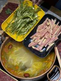 感謝麗江網友！吃到便宜好吃的氂牛火鍋！！。