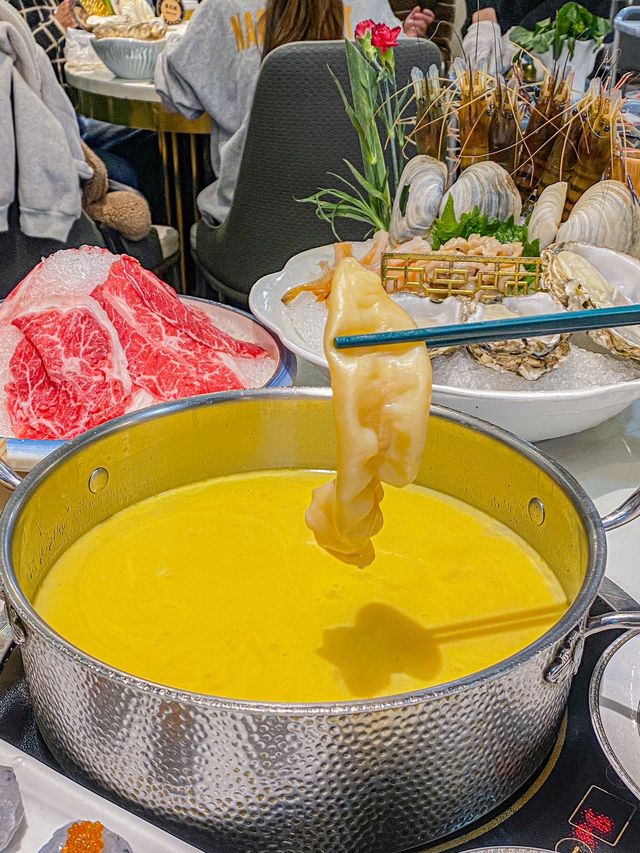 老廣都愛來的海鮮火鍋！帶長輩來吃被誇了……
