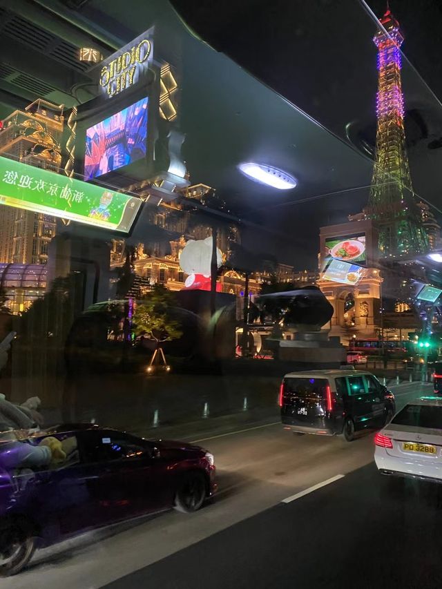 來感受澳門的紙醉金迷