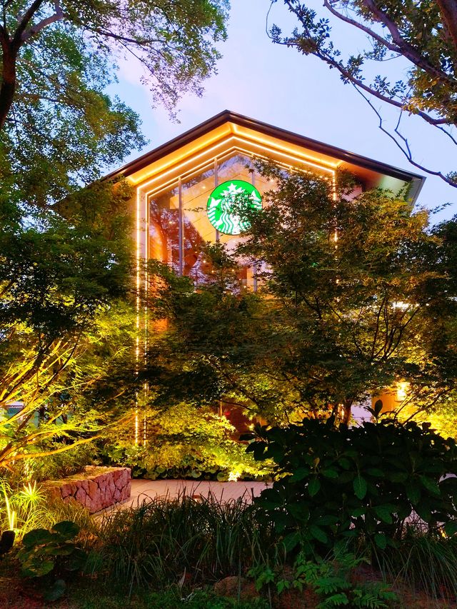 杭州夜晚去哪玩？來這個創意市集逛一逛！