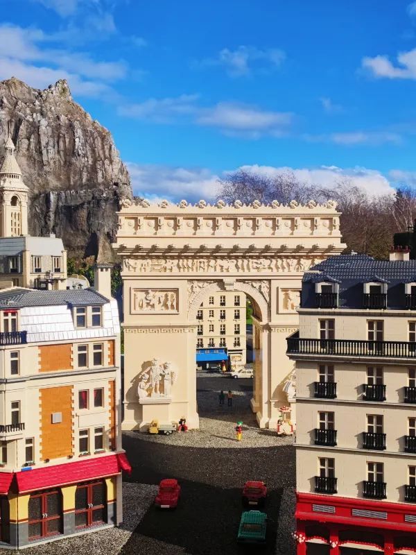 Explore the Miniature World of LEGOLAND Windsor