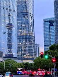 ✨【上海北外滩+外灘Citywalk路線大揭秘！靚景打卡位一次過集齊】✨  今次帶大家行呢條超正嘅上海Citywalk路線！由北外灘一路行到外灘，每個打卡位都靚到爆鏡🥳！  首站北外灘觀景台，無敵江