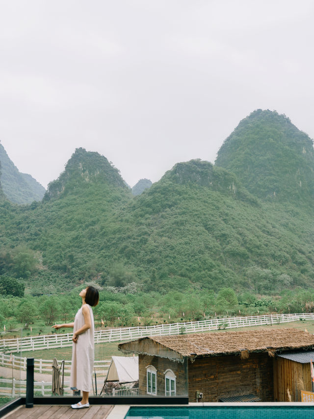 在陽朔｜住進一千零一個院望嘅白房子
