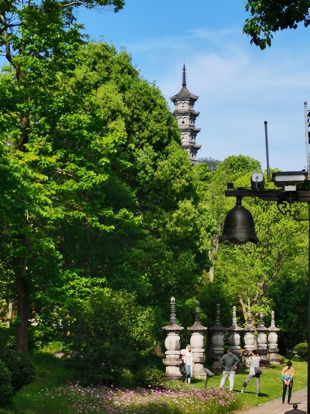 古老與現代並存的延福寺