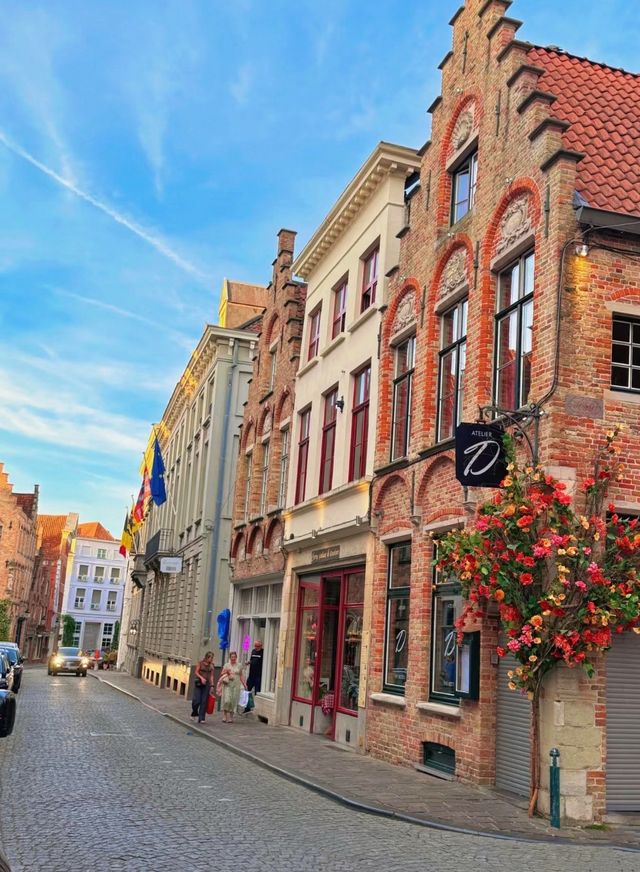 比利時-布魯日Brugge 布魯日|童話中的文藝小鎮 比利時的布魯日，一個如同從童話裡走出來的地方。