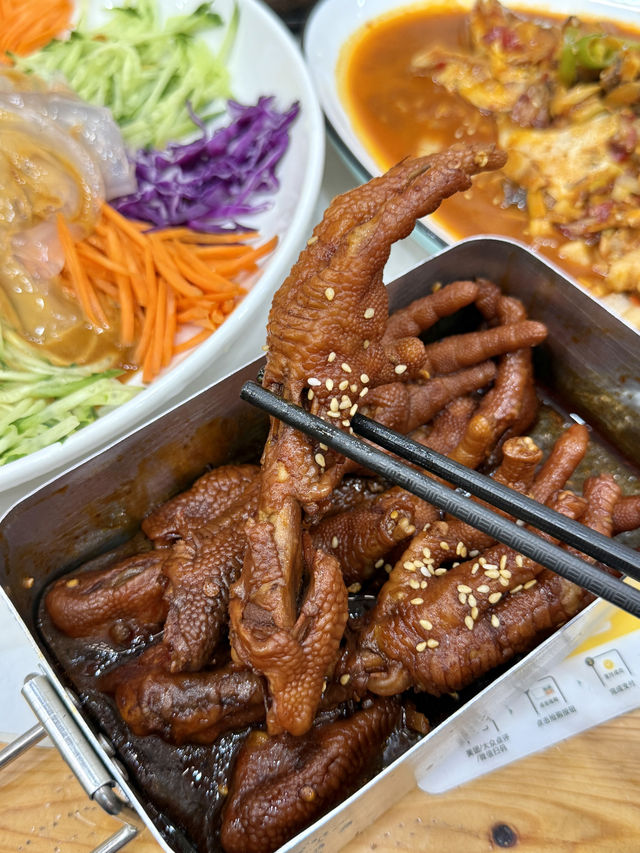冇人覺得地鍋雞入面嘅澱粉質係yyds咩？！！
