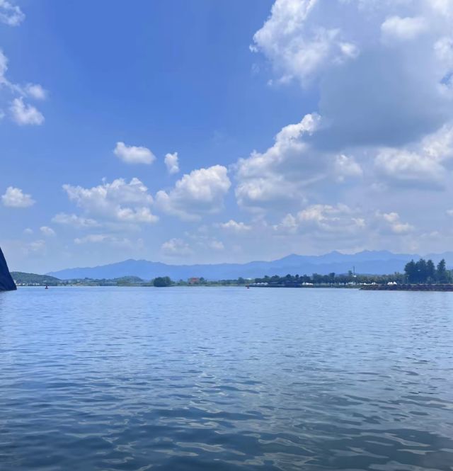 《飛天山景區：湘南大地的丹霞秘境》