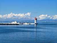 避開人潮，打卡湛藍湖海與金黃草原