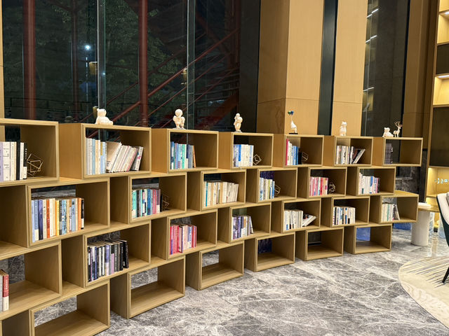 夜宿戴斯溫德姆：在酒店大堂邂逅的質感美學旅拍