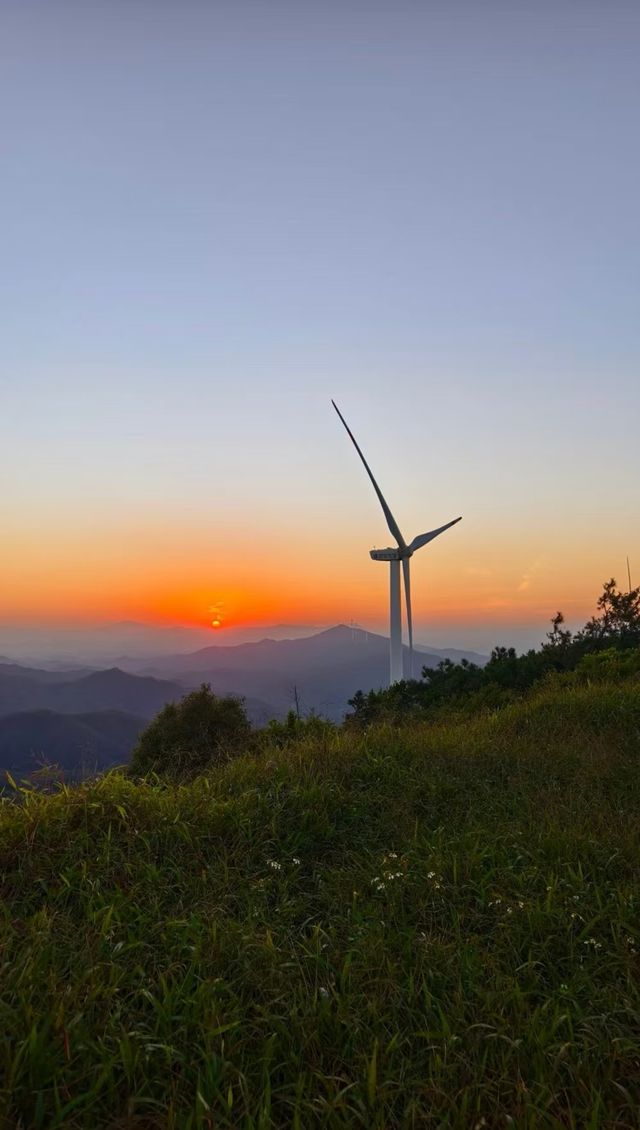 廣東風車山一日遊 | 邂逅雲端浪漫  寶子們，你是否渴望一場不用長途跋涉，就能親近自然、感受浪漫的