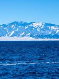 冬日賽里木湖,美到失語的藍冰秘境!