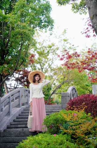 Отель Dali Yiyun | Частный суп, приготовленный из продуктов с горы Цаншань, с рисовой лапшой и ароматом чая.