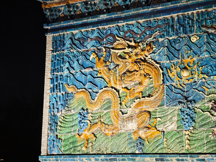 衝撃！大同の九龍壁、琉璃芸術の頂点の作品！ | Trip.com 大同
