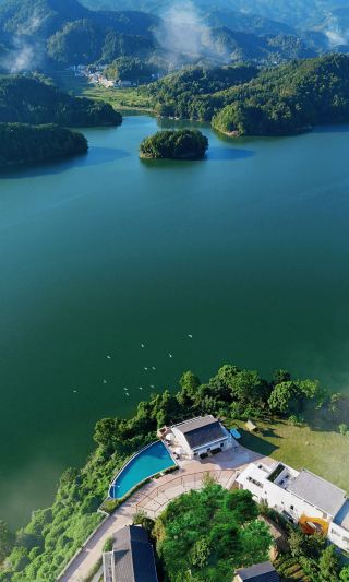 1.5 hours from Wuhan, found another stunning getaway