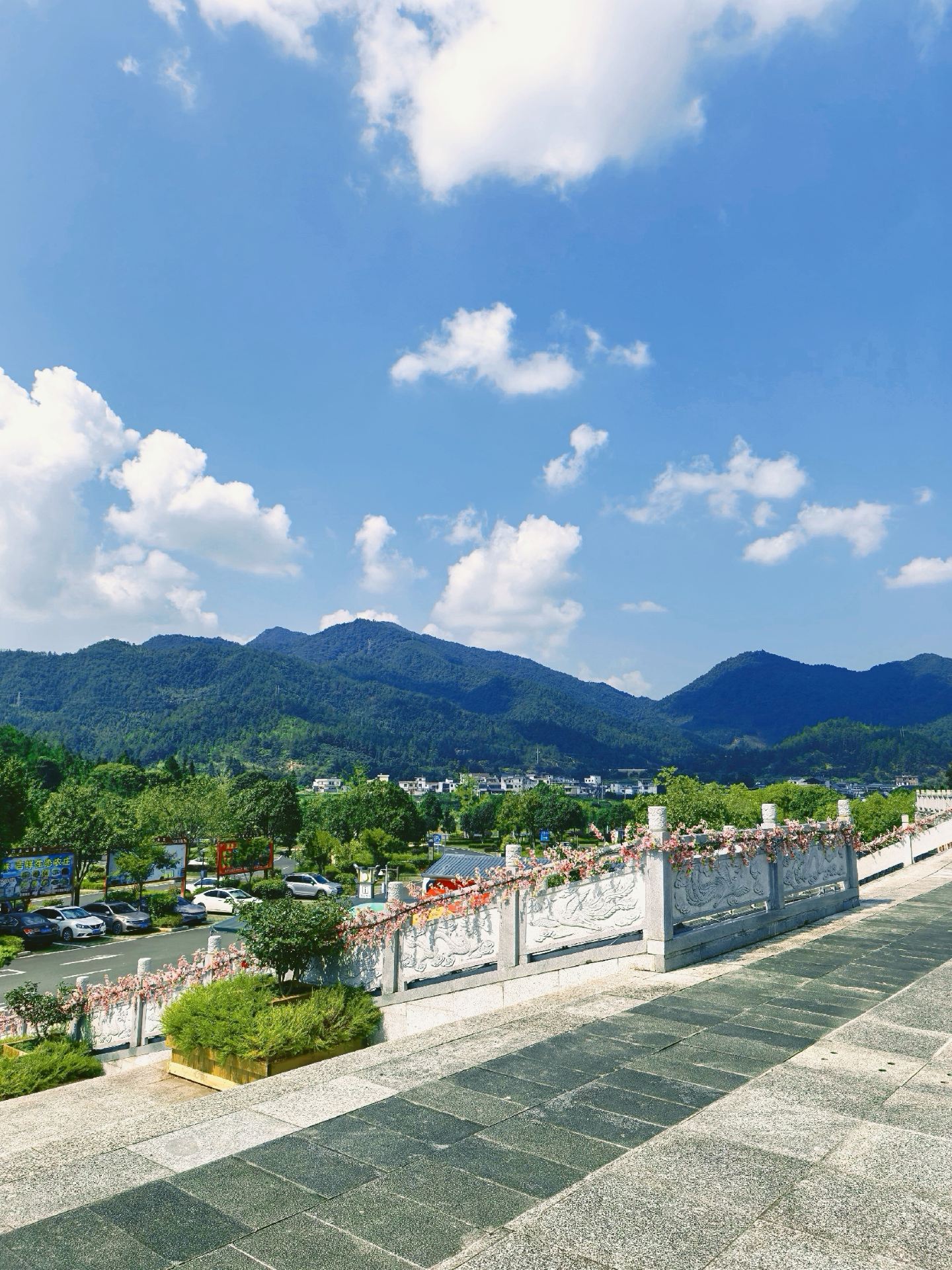 Tour du lịch vòng quanh Quảng Đông: Núi Long Nam Nanwudang Danxia Wonderland