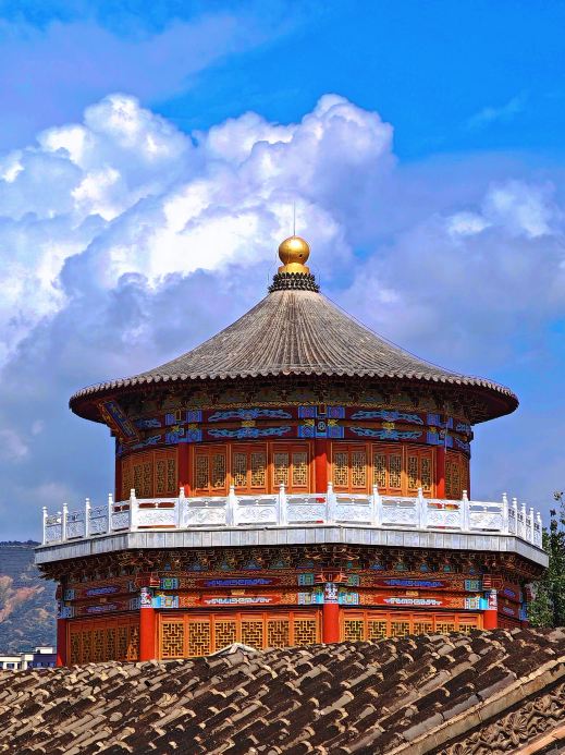 Panduan Wisata Keluarga ke Istana Naga Keluarga Li (Li Jia Long Gong) di Dingxi, Gansu.